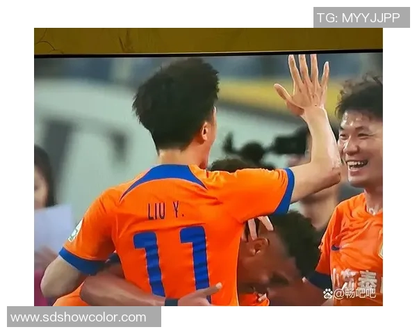 赛事精彩集锦回顾：激情瞬间与感动时刻的完美交融