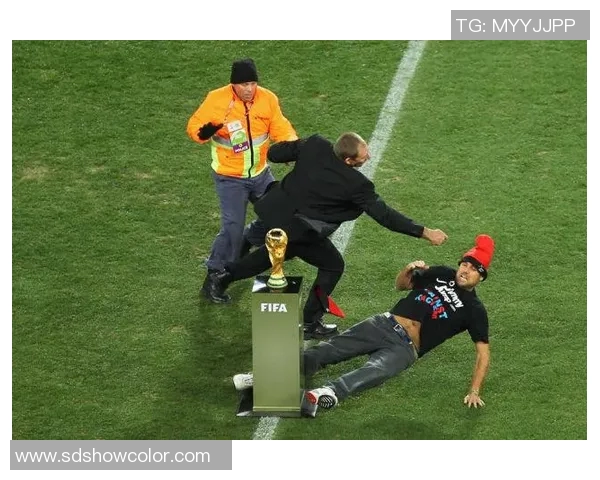 沙欣任意球绝技解析与历史瞬间回顾让我们重温足球场上的经典时刻 沙欣任意球绝技解析与历史瞬间回顾让我们重温足球场上的经典时刻