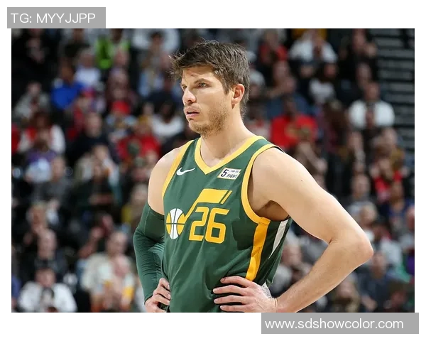 开拓者签下胡德，提升外线投射能力