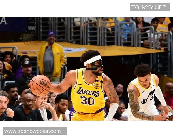 湖人总经理透露队内大换血计划,绝不满足于本赛季的表现 湖人总经理透露队内大换血计划,绝不满足于本赛季的表现